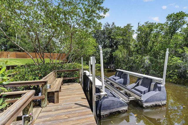 18246 RIVER OAKS Circle, Jupiter, FL 33458