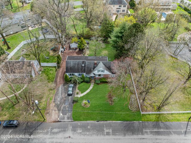 8 Woolley Place, West Long Branch, NJ 07764