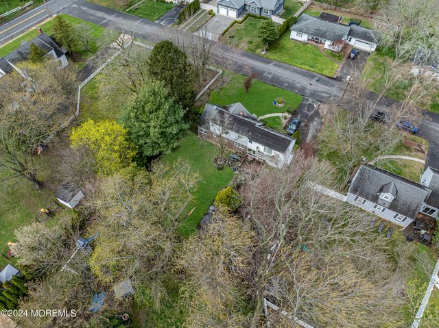 8 Woolley Place, West Long Branch, NJ 07764