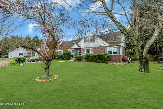 8 Woolley Place, West Long Branch, NJ 07764