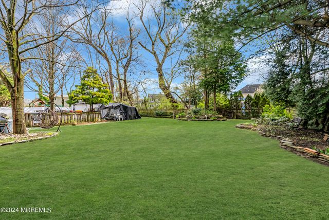 8 Woolley Place, West Long Branch, NJ 07764