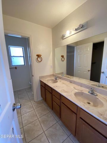 116 TIERRA VISTA Drive, Santa Teresa, NM 88008