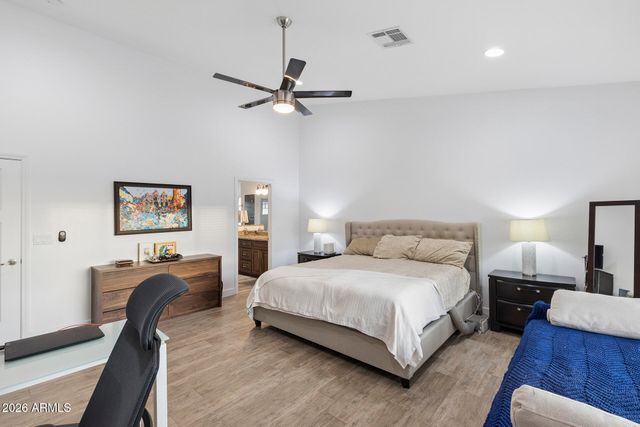 203 E SADDLE BUTTE Street, Apache Junction, AZ 85119