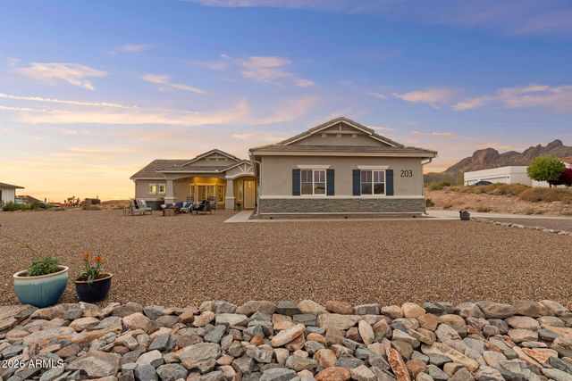 203 E SADDLE BUTTE Street, Apache Junction, AZ 85119