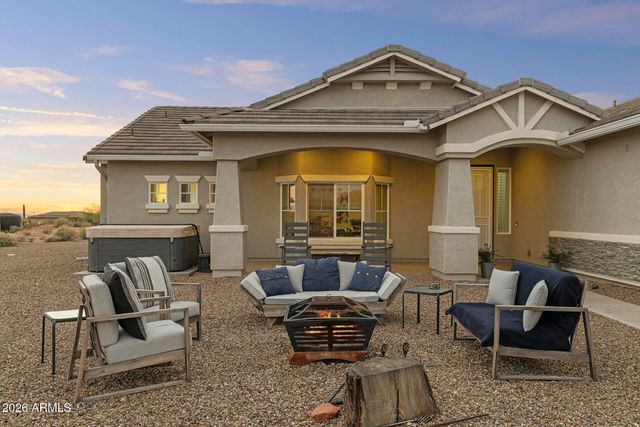 203 E SADDLE BUTTE Street, Apache Junction, AZ 85119