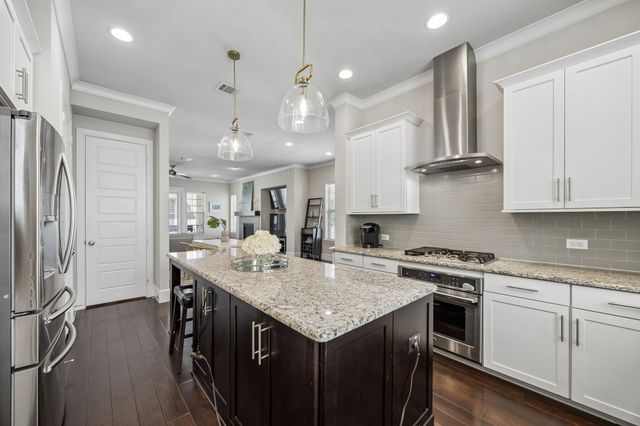 5186 Garrett Stream Court R, Dallas, TX 75206