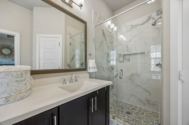 5186 Garrett Stream Court R, Dallas, TX 75206