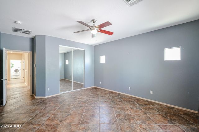 17102 W SAGUARO Lane, Surprise, AZ 85388