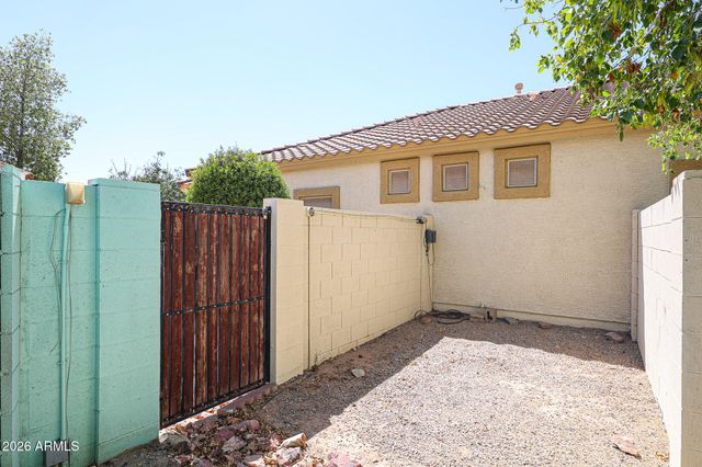 17102 W SAGUARO Lane, Surprise, AZ 85388
