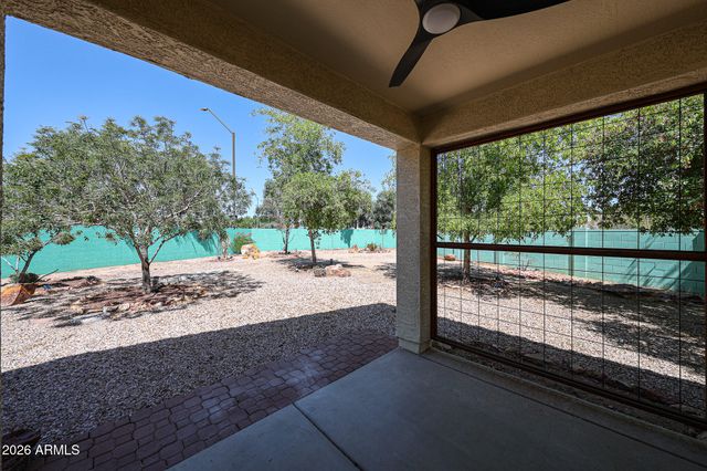 17102 W SAGUARO Lane, Surprise, AZ 85388