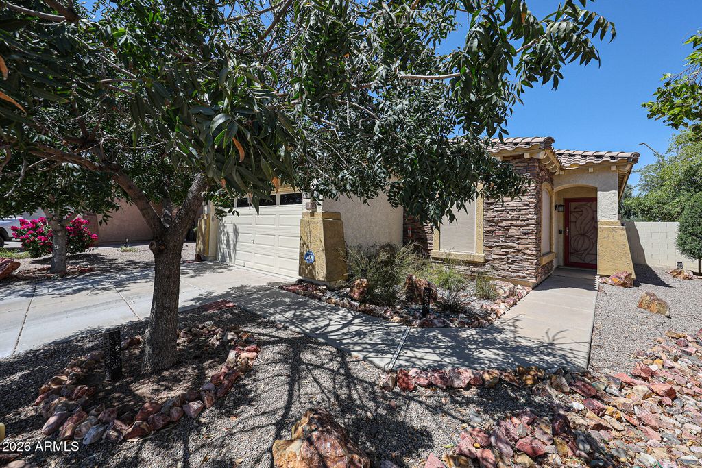 17102 W SAGUARO Lane, Surprise, AZ 85388