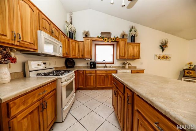117 Northwoods Drive, Troy, IL 62294