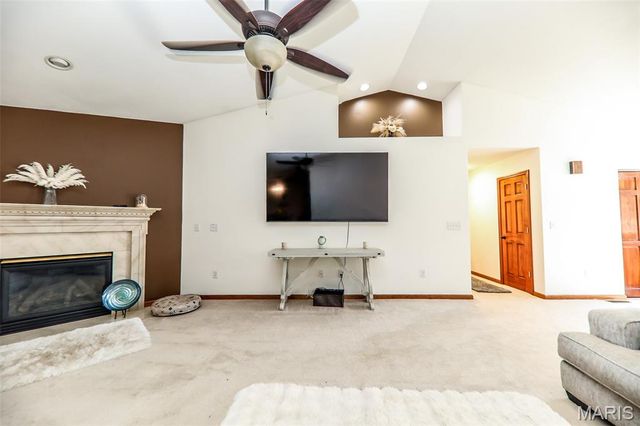 117 Northwoods Drive, Troy, IL 62294