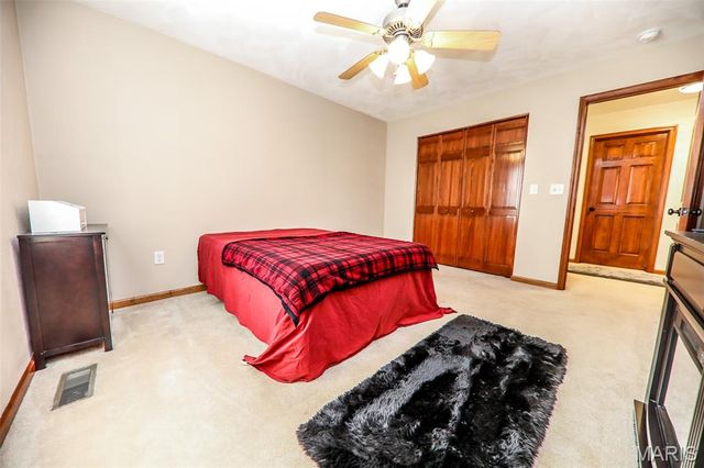 117 Northwoods Drive, Troy, IL 62294