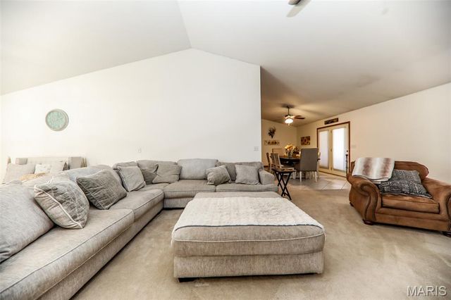 117 Northwoods Drive, Troy, IL 62294