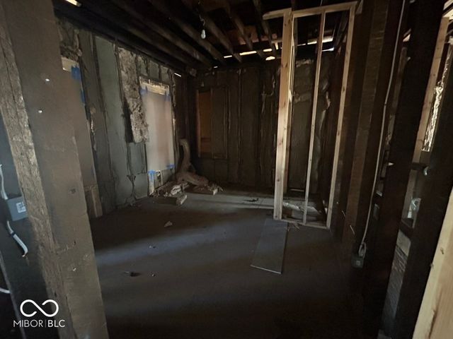 2735 Carrollton Avenue, Indianapolis, IN 46205