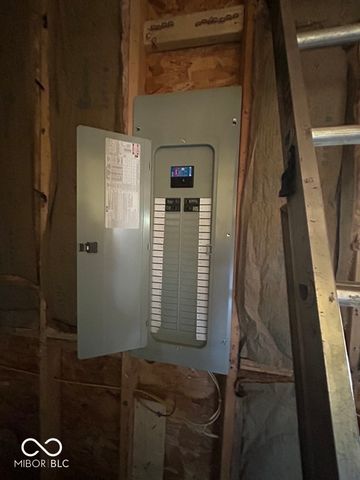 2735 Carrollton Avenue, Indianapolis, IN 46205