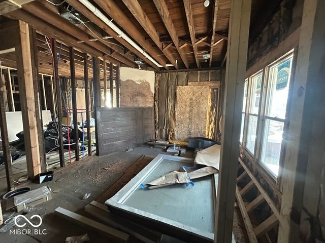 2735 Carrollton Avenue, Indianapolis, IN 46205