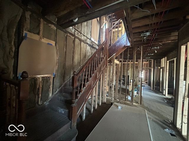 2735 Carrollton Avenue, Indianapolis, IN 46205