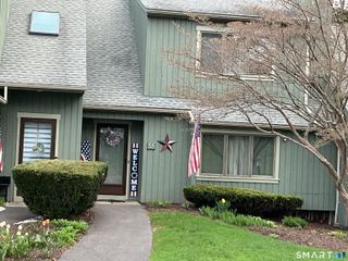 1469 Farmington Avenue 55, Bristol, CT 06010