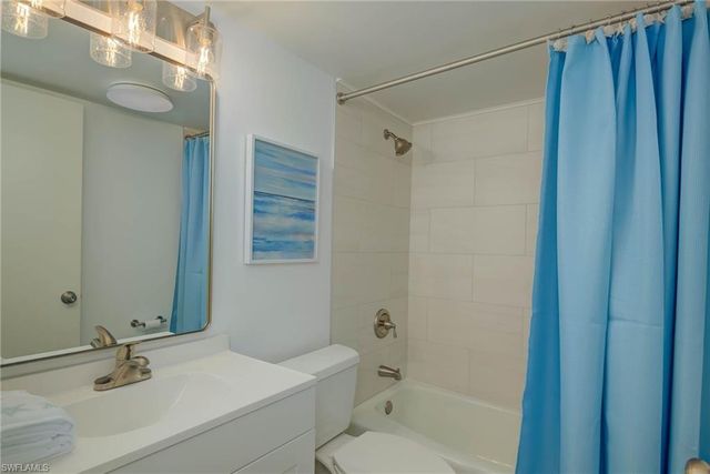4510 N Key DR 204, North Fort Myers, FL 33903