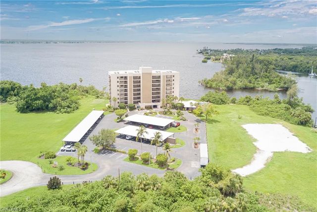 4510 N Key DR 204, North Fort Myers, FL 33903