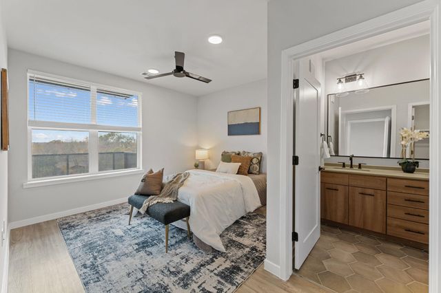 4510 Terry-O LN 302, Austin, TX 78745