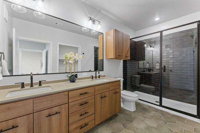 4510 Terry-O LN 302, Austin, TX 78745