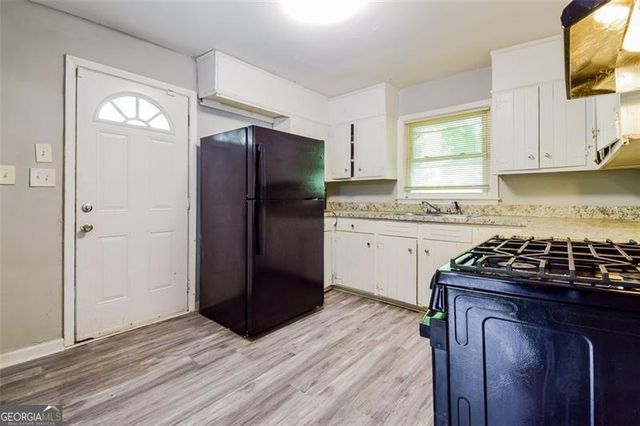 3697 Wisteria Lane SW, Atlanta, GA 30331