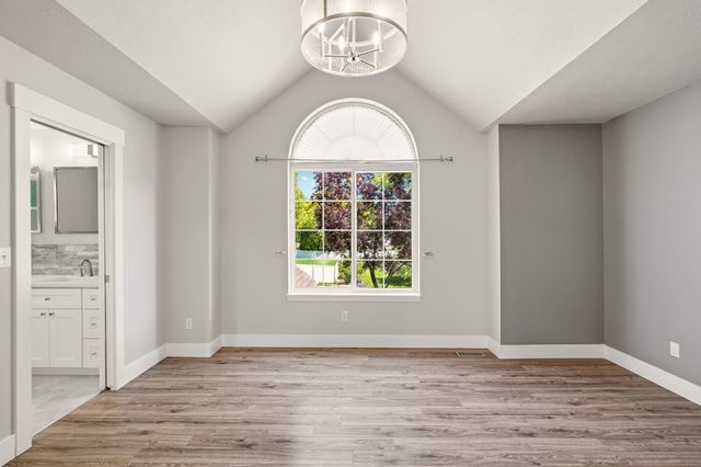 3018 S Sunnybrook St, Veradale, WA 99037