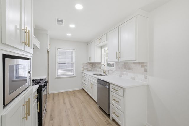 804 Mulkey Lane, Denton, TX 76209