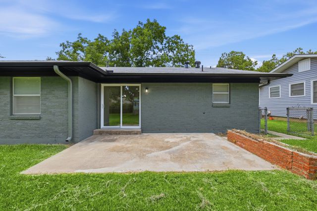 804 Mulkey Lane, Denton, TX 76209