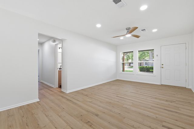804 Mulkey Lane, Denton, TX 76209