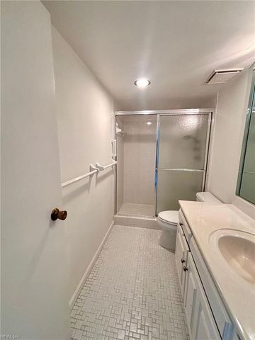 3800 Atlantic Ave Apt 604, Virginia Beach, VA 23451