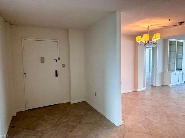 3800 Atlantic Ave Apt 604, Virginia Beach, VA 23451