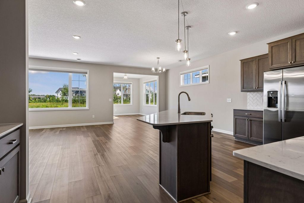 6102 158th Street N, Hugo, MN 55038 — photo 2