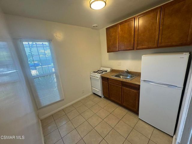 13507 Victory Boulevard 5, Van Nuys, CA 91401
