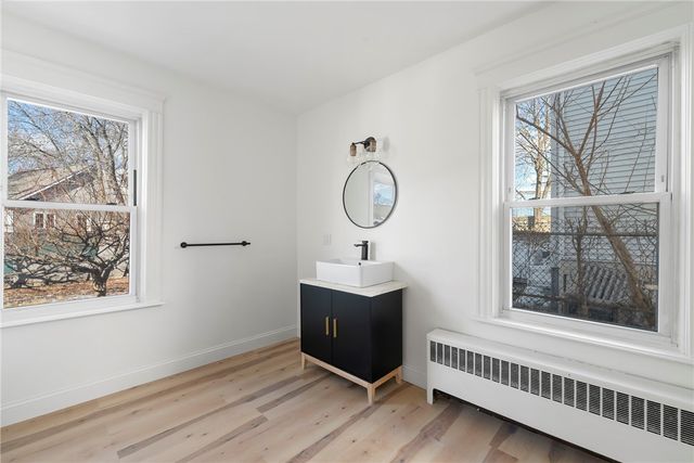 19 Vale Street 1, Providence, RI 02908