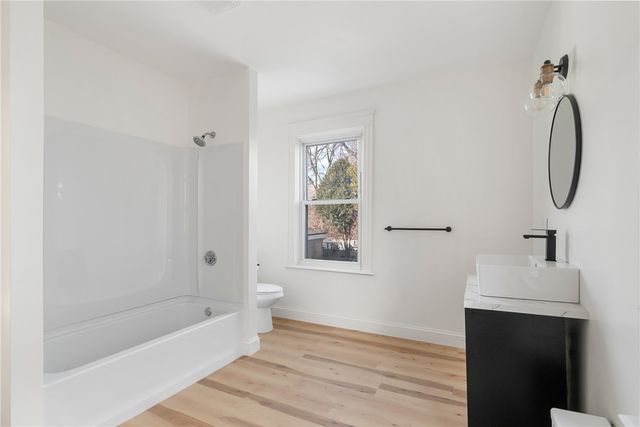 19 Vale Street 1, Providence, RI 02908