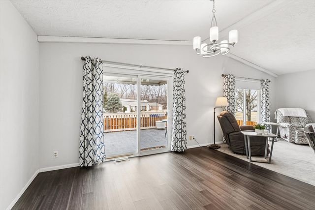 2501 2nd Street, Moline, IL 61265