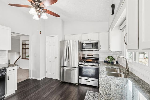 2501 2nd Street, Moline, IL 61265