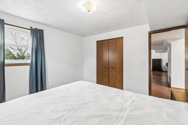 2501 2nd Street, Moline, IL 61265