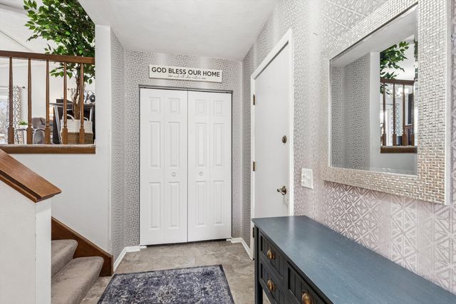 2501 2nd Street, Moline, IL 61265