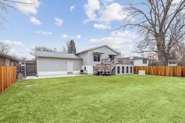 2501 2nd Street, Moline, IL 61265