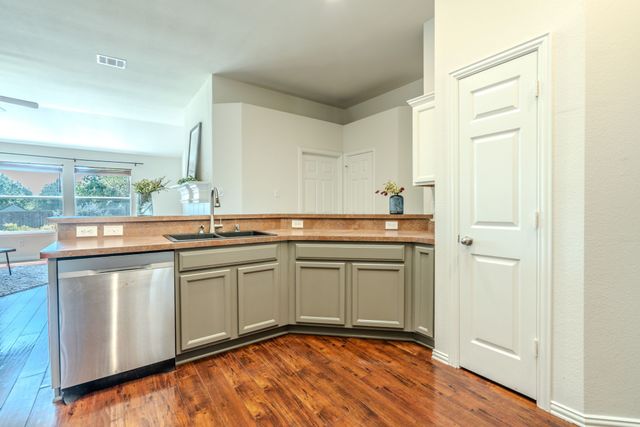 3721 Gardenia Lane, Mckinney, TX 75070