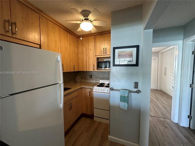 851 Atlantic Shores Boulevard 119, Hallandale Beach, FL 33009