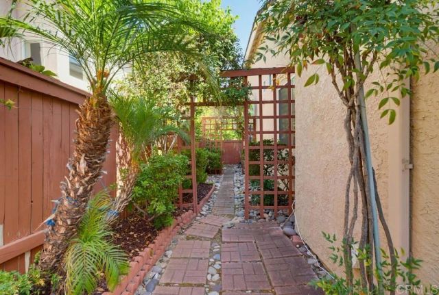 13820 Etude Road, San Diego, CA 92128