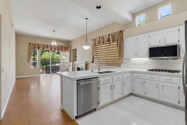 13820 Etude Road, San Diego, CA 92128