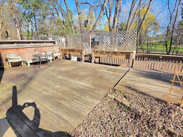7532 7th Street N, Princeton, MN 55371