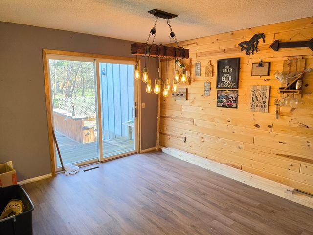 7532 7th Street N, Princeton, MN 55371